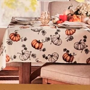 🆕- Nicole Miller Home- Festive Fall Pumpkin & Vine Oblong Tablecloth. 60x104